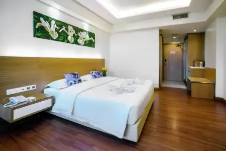 Crystal Crown Petaling Jaya - 41