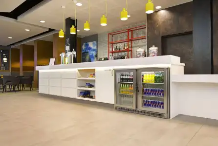 Hampton by Hilton London Excel - 11