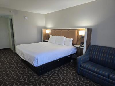 Wyndham Garden Williamsburg Busch Gardens Area - 32