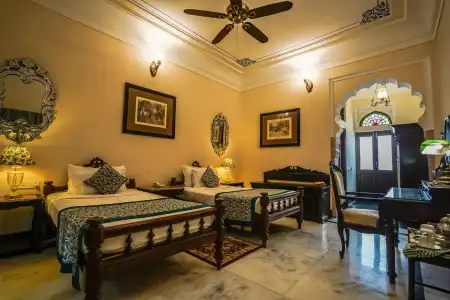 Khas Bagh - 8