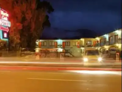 Martin Cash Motel - 18