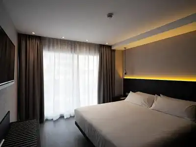 HG City Suites Barcelona - 19
