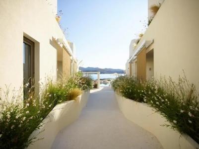 White Pebble Suites - 73