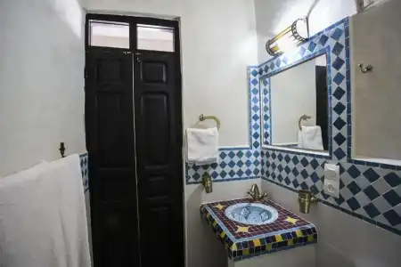 Riad Losra - 67
