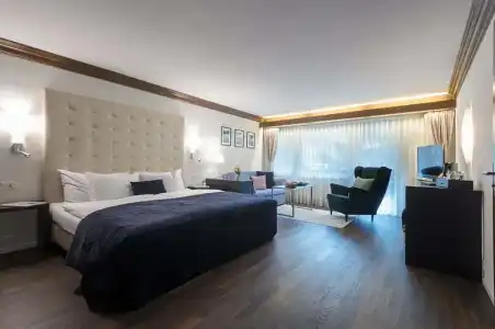 Mirabeau Etoile - 82