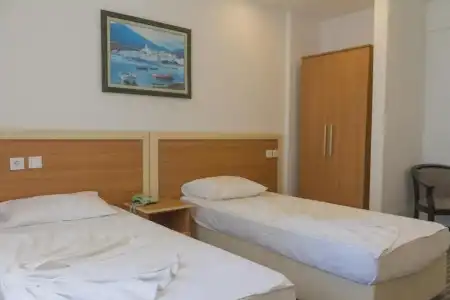 Amphora - 12