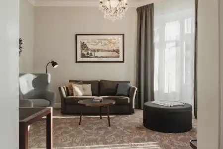 Home Victoria - 85