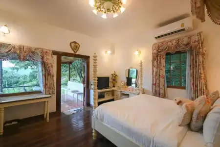 Swiss Valley Hip Resort - 171