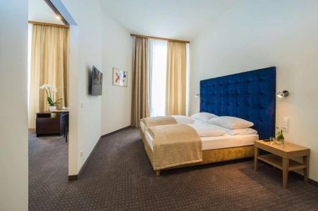 HiLight Suites - 33
