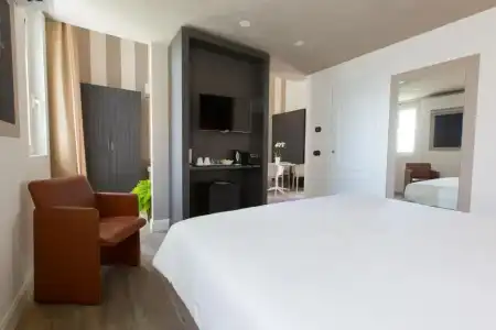 Al Campanile - Luxury Suites & Apartments - 115