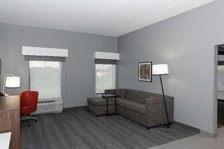 Hampton Inn & Suites Charlotte Steele Creek - 51