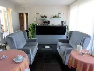 Dante Residence - 6