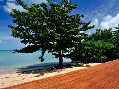 Chalong Beach Front Residence - 11