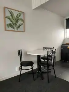 The Avenue - 25