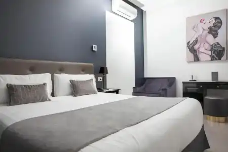 Boutique Metro 900 - 82
