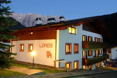 Apartments Lores - 28