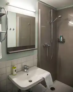 WHLIVING - Apartments & Studios - 12