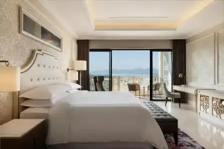Sheraton Grand Danang Beach Resort & Spa - 64