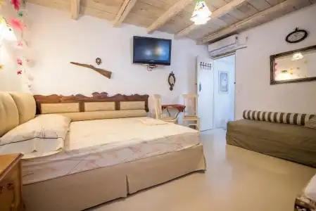 Anthippi Guest House - 153