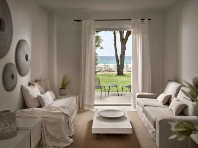 The Bay & Suites - 2