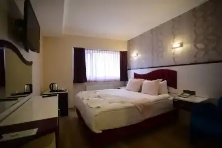 Özdemir Palas - 17
