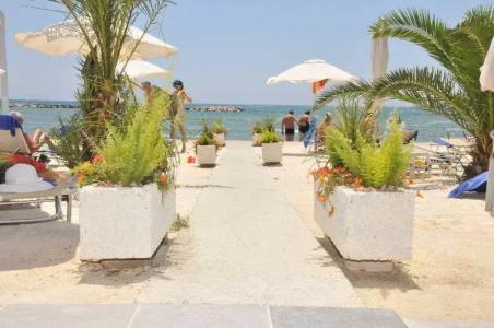 Radisson Beach Resort Larnaca - 5