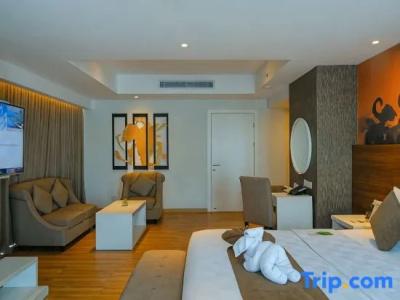 Platinum Adisucipto & Conference - 76