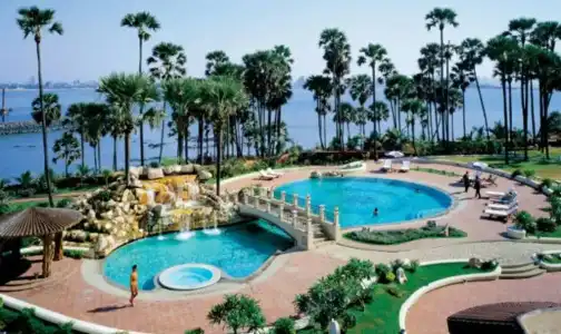 Taj Lands End - 6