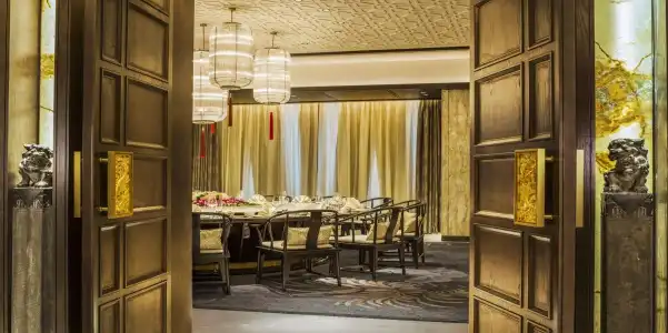 Wanda Reign Chengdu - 30