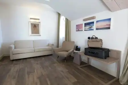 Al Campanile - Luxury Suites & Apartments - 60