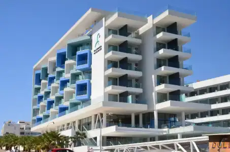 Flamingo Paradise Beach Adults Only - 0