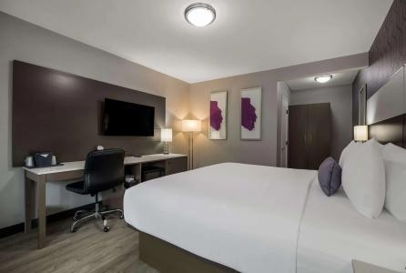 Sunset West, SureStay Collection by Best Western - 28