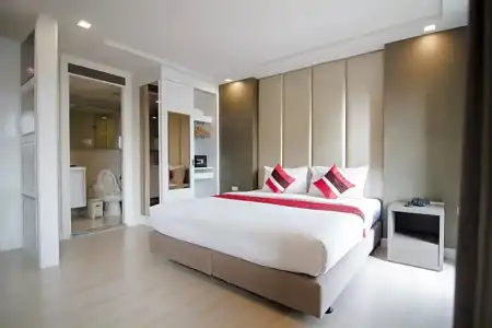 Hope Land Sukhumvit 8 - 41