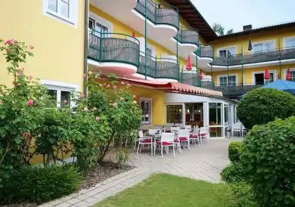 Promenade - 0
