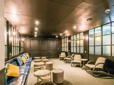 Hotel28 Myeongdong - 11