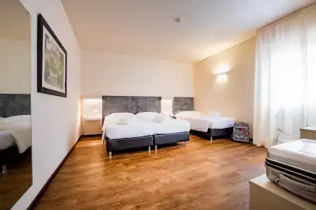 Astoria Palace - 3