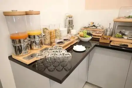 Sleep Inn Düsseldorf Bed&Breakfast - 4