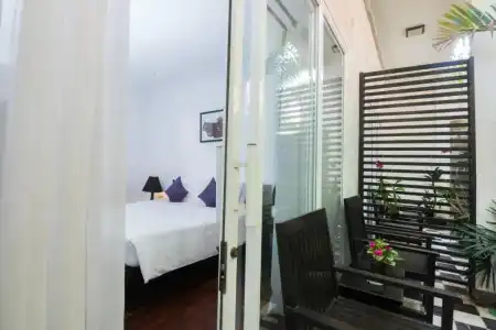 Apsara Centrepole - 139