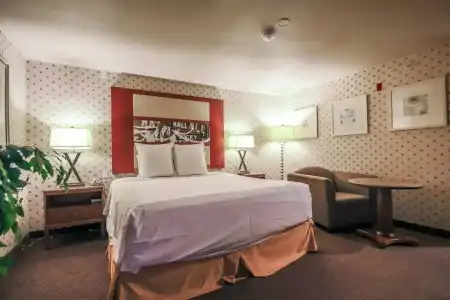 Sunrise Inn - 41
