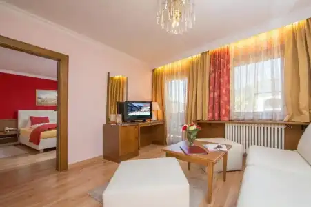 Berger's Sporthotel - 58