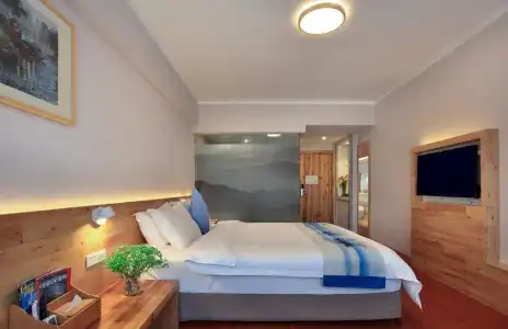 Guilin Sky Palace - 2