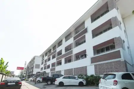 Ruan Plaisoi Apartment by ZUZU - 1