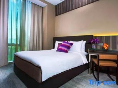 Aqueen Paya Lebar - 55