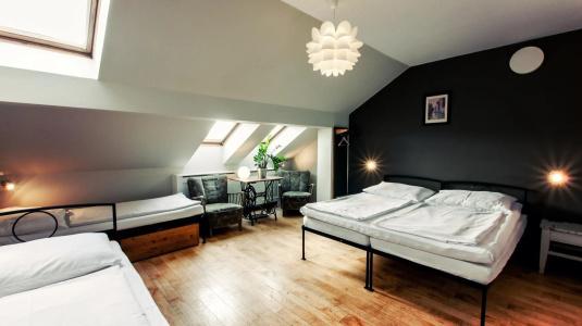 Sir Toby's Hostel - 25
