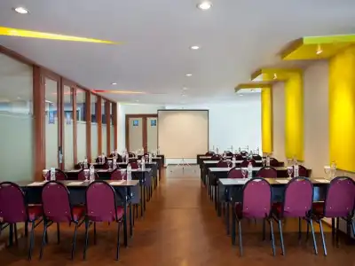 ibis budget Jakarta Cikini - 9