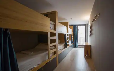 Yeah Barcelona Hostel - 16