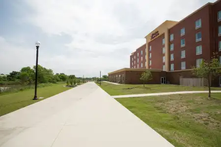 Hampton Inn & Suites Oklahoma City Airport - 34
