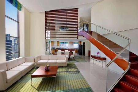 Hilton The Walk - 12