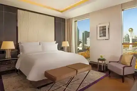 The Ritz-Carlton - 76
