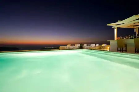Gold Suite - 11